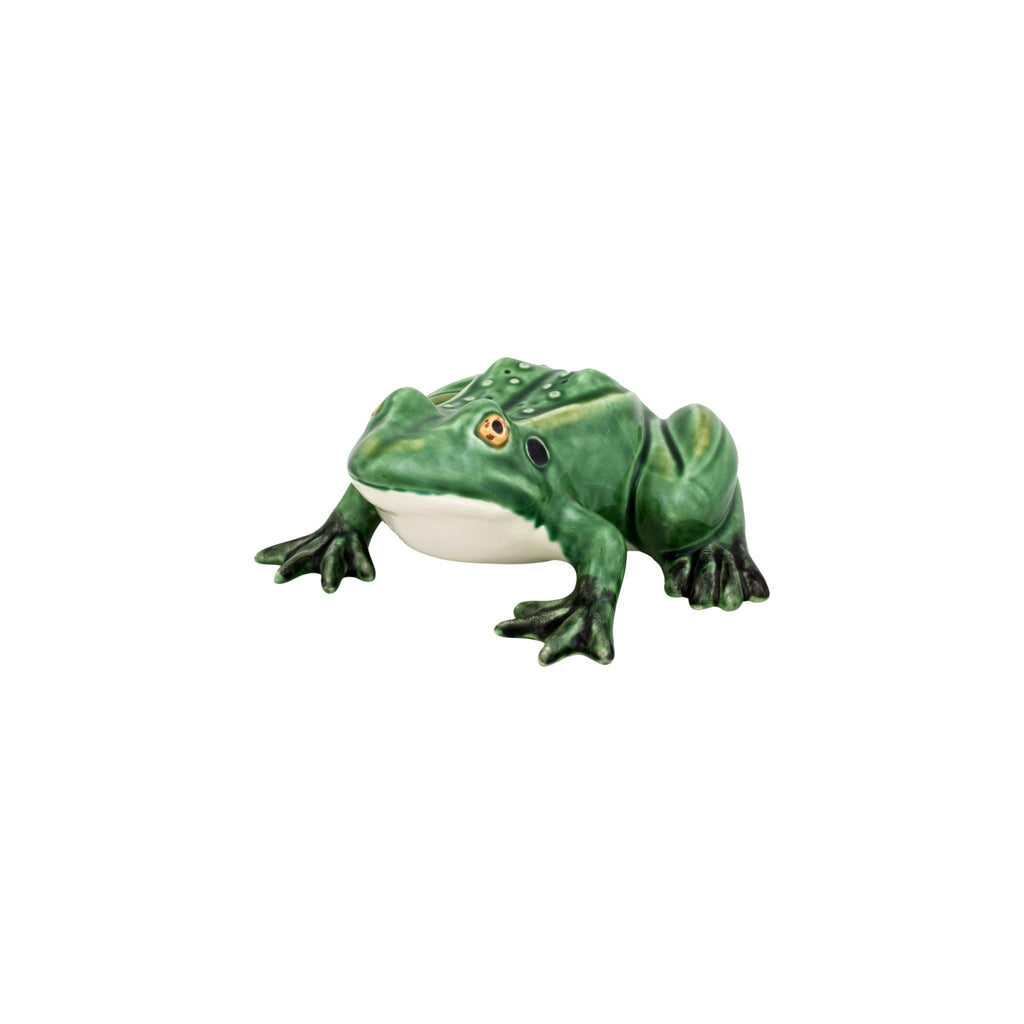 Bordallo Pinheiro Bordallo Pinheiro Frogs Medium Frog Sitting Down | Luxury Handmade Ceramics: This Frogs Medium Frog Sitting Down from the Bordallo Pinheiro Bordallo Pinheiro collection is a standout piece of luxury ceramic serveware, Portuguese pottery, handcrafted dish, handcrafted in Portugal, Bordallo Pinheiro. Handmade in Portugal, it blends artistic detail with functional charm—perfect as a collector’s item or for elevating your daily table setting.